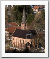 Die Kirche vom Moostobel aus